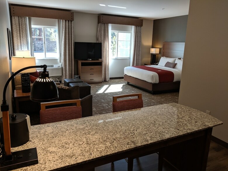Grandstay Hotel & Suites
