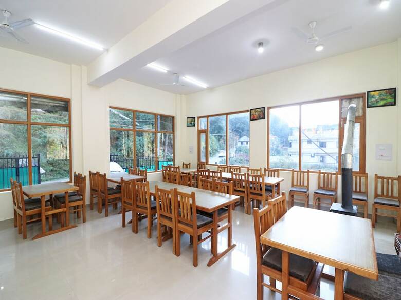 Oyo 23570 Hotel New Tashila