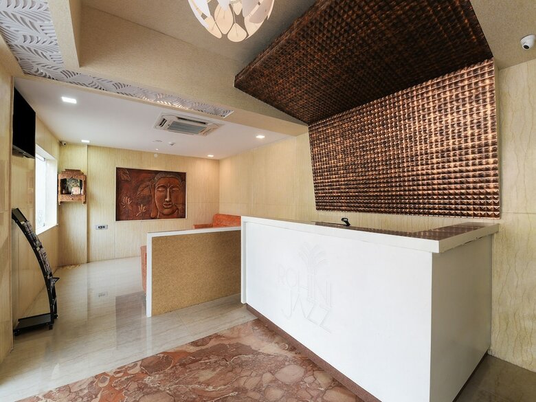 Hotel Capital O 29581 Rohini Jazz