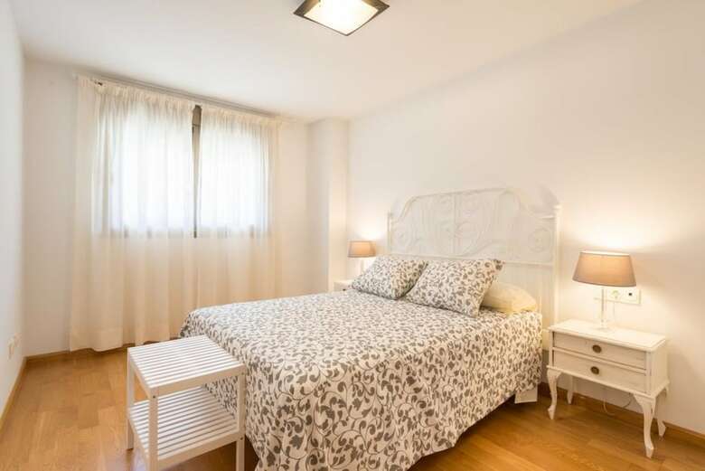 107378 - Apartment In Malaga