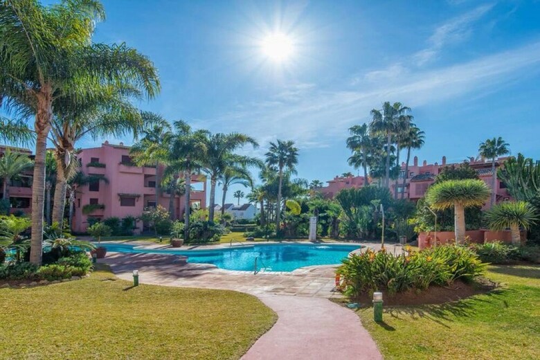 107414- Apartment In Marbella