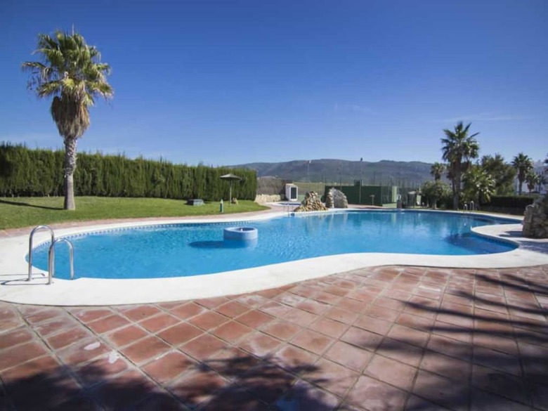 107537 - Apartment In Zahara de Los Atunes