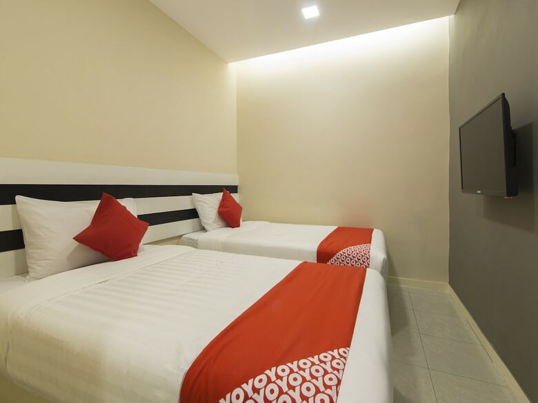 Hotel Oyo 1145 Lea Guest House & Cafe