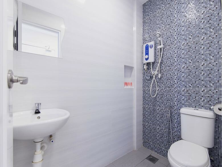 Hotel Oyo 1145 Lea Guest House & Cafe