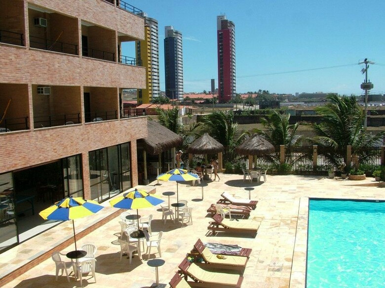 Golden Beach Hotel
