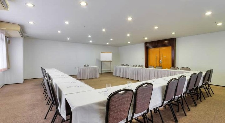 Praia Mansa Suite Hotel