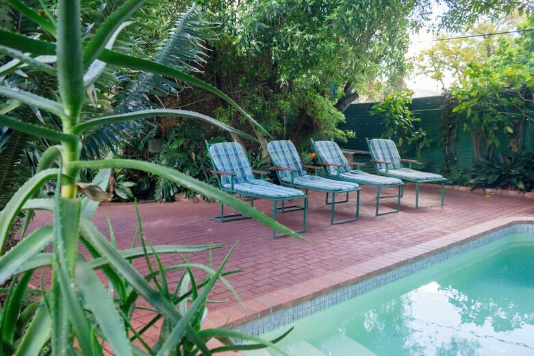 Hotel Adley House Guesthouse
