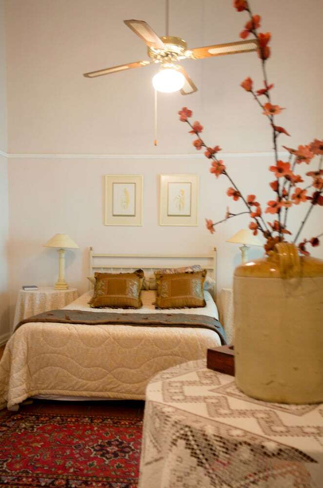 Hotel Adley House Guesthouse
