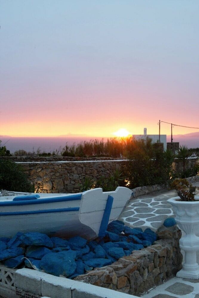 Aparthotel Petra Mykonos Studios & Suites