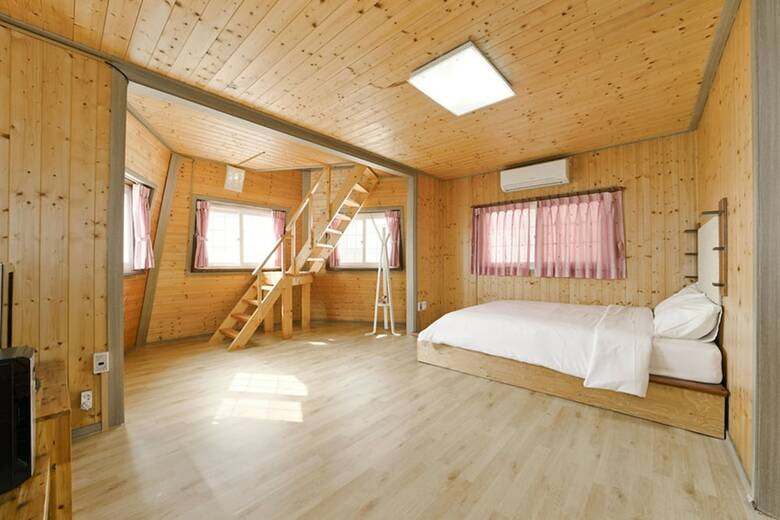 Gangneung Windmill Pension