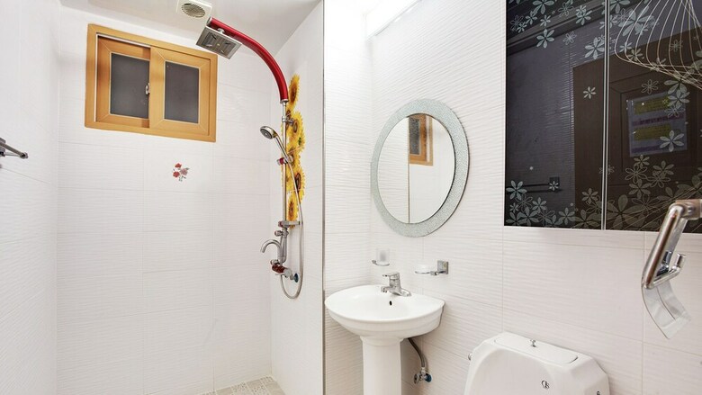 Apartamentos Geoje Oceancaptain Pension
