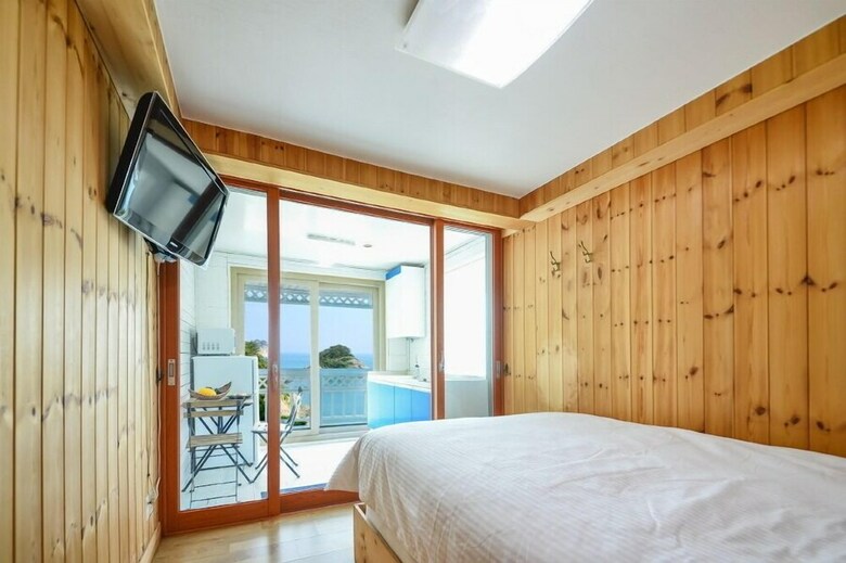 Geoje Santorini Pension