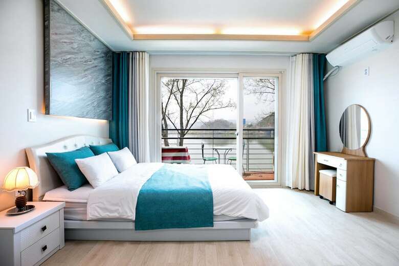 Nami Island Rivermoon Spa Pension