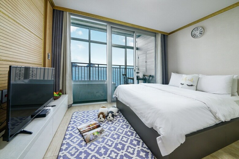 Yeosu Feeling Pet Pension