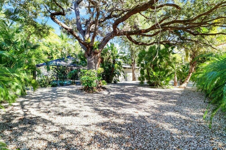Updated Fort Myers Beach House