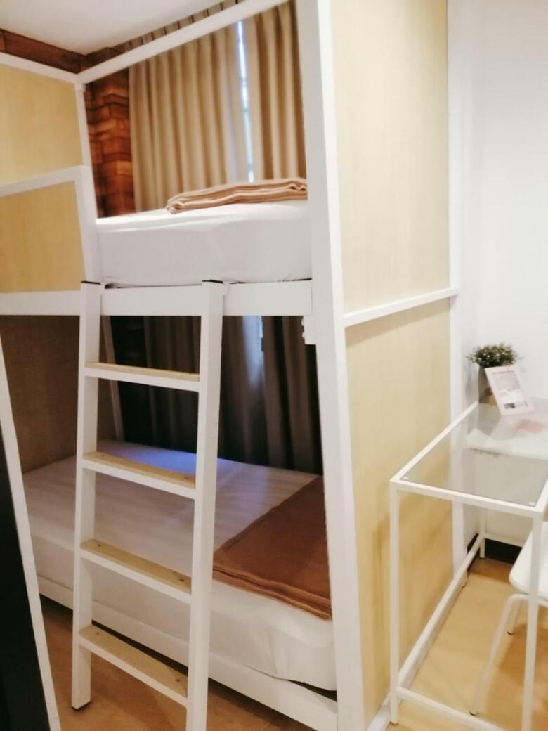 Hostal White House Hostel