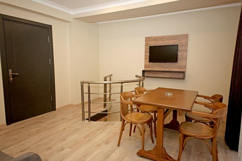 Taksim Corner Suite
