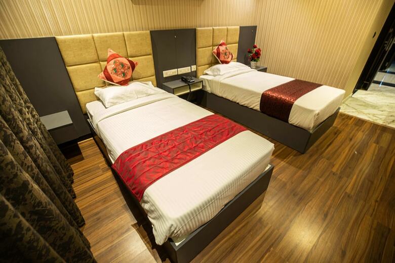 Grand Seasons - The Business Hotel