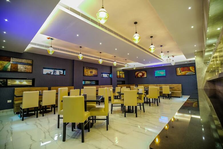 Grand Seasons - The Business Hotel