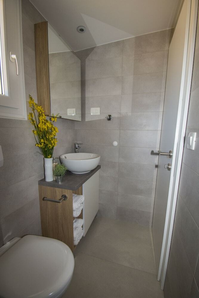 Mobile Homes At Camping Ugljan Resort