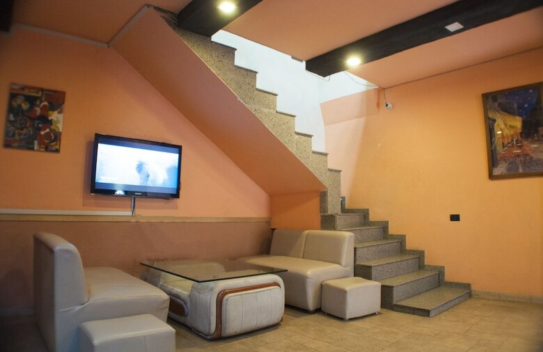 Hostal Petrosyan Hostel