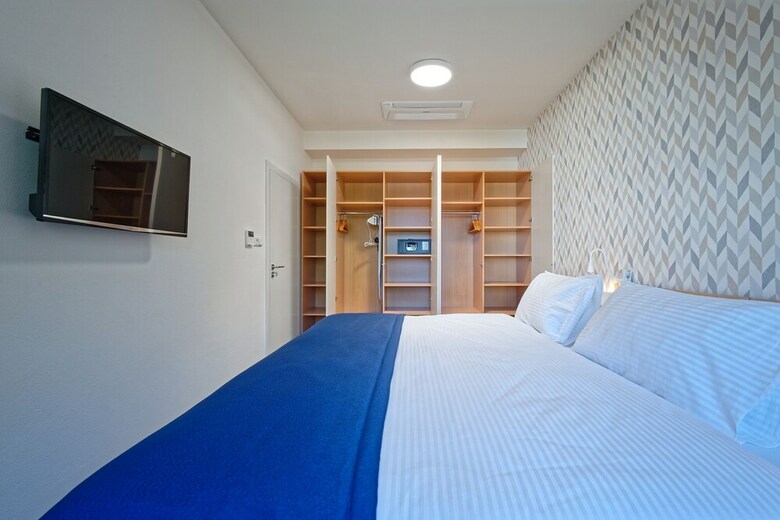 Hotel Hrani?n� Z�me?ek