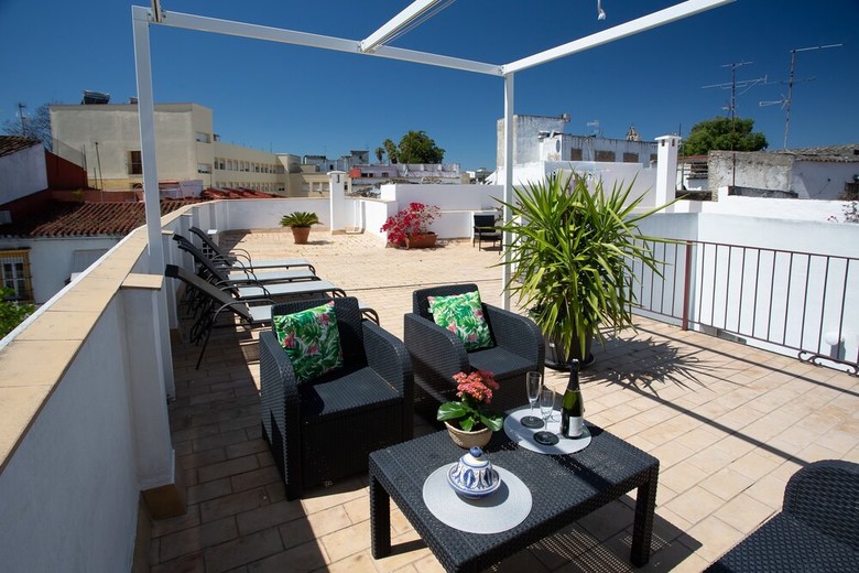 San Lucas Palace Surthy Apartments