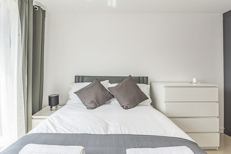 Canary Wharf Stylish Apartment