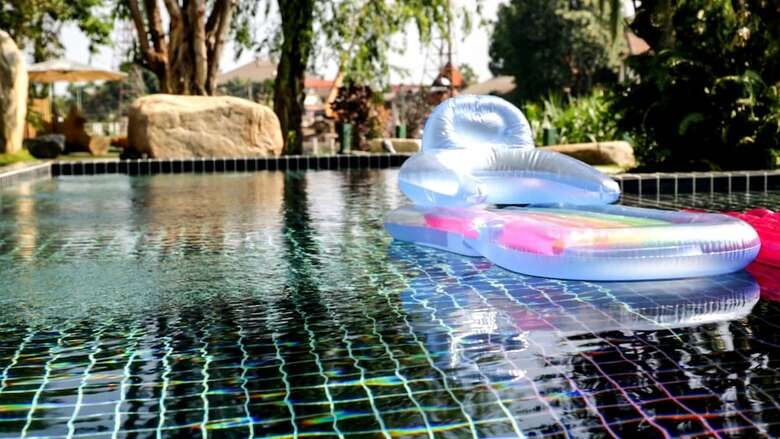 Riverside Luxury Pool Villa 88 Place