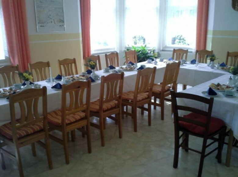 Hotel Pension Zur L�rche