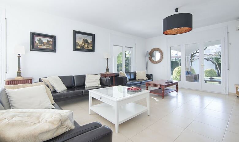Villa 50m From The Beach In Cambrils Th 11