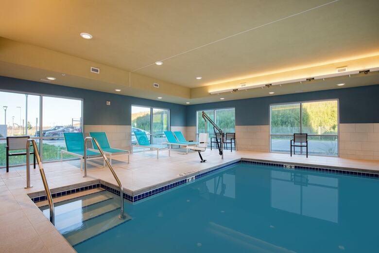 Hotel Holiday Inn Express & Suites Beloit