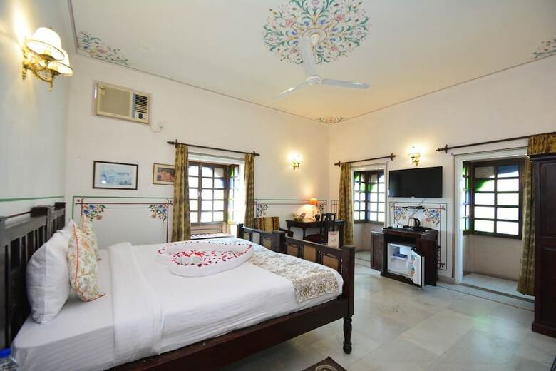Hotel Mahal  Khandela