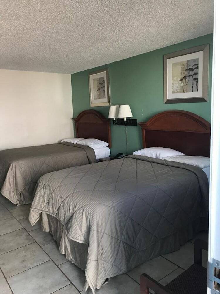 Hotel Lakeside Inn