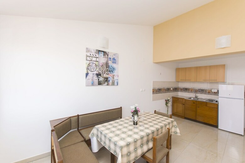 Apartments And Room Central Position