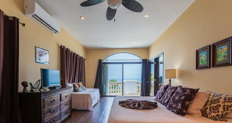 Beautiful Casa Hermosa!