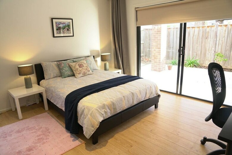7 Bedrooms House For Big Group