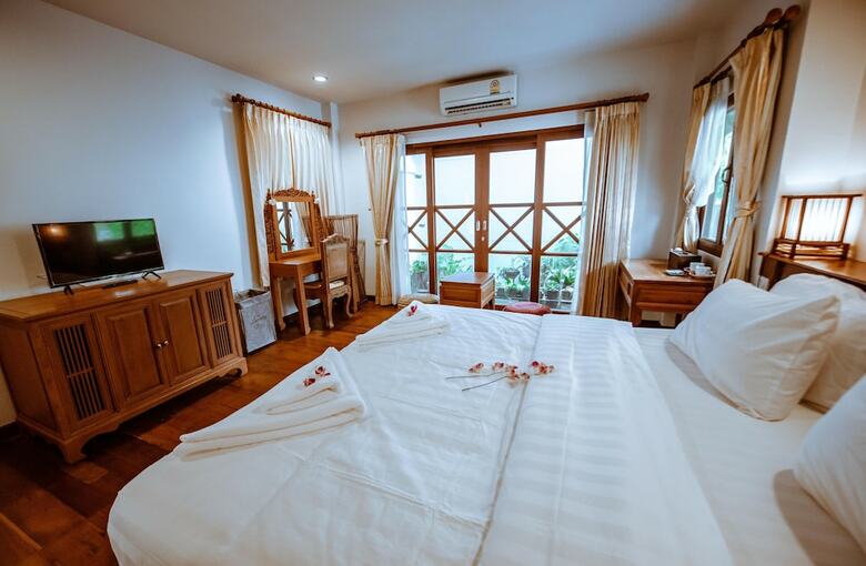 Hotel Vila Villa Resort In Town