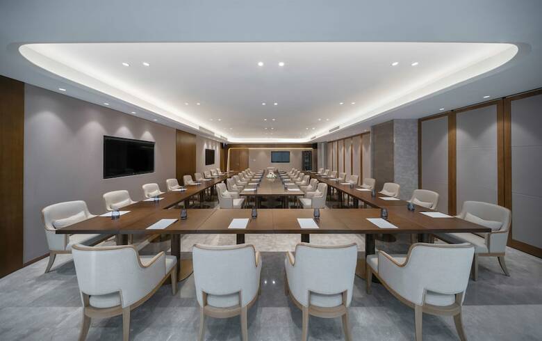 Flyzoo Hotel -- Alibaba