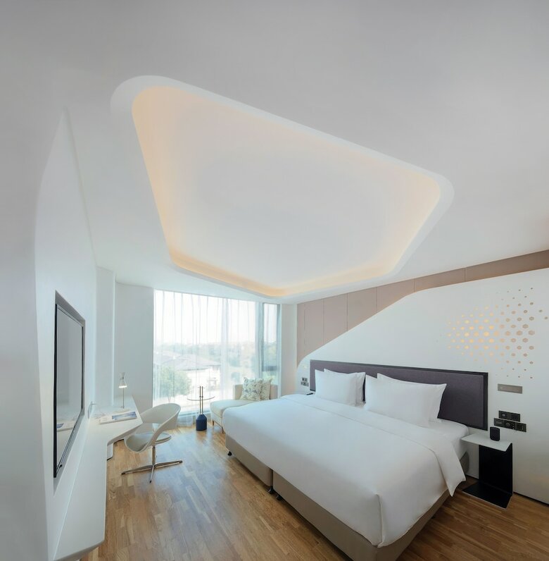 Flyzoo Hotel -- Alibaba