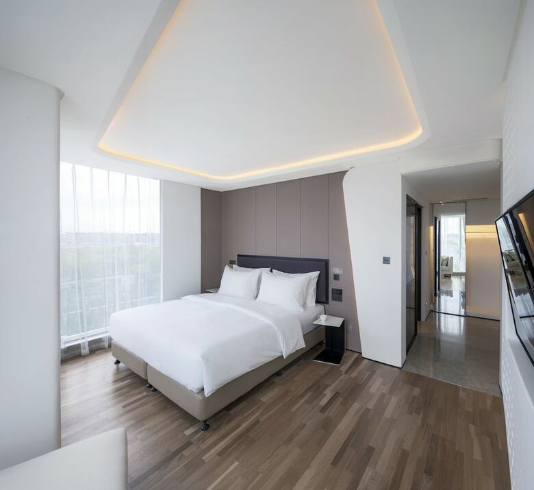 Flyzoo Hotel -- Alibaba