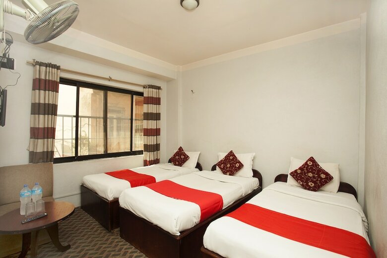 Spot On 428 Hotel President