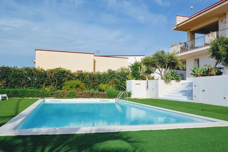 Villa Iris