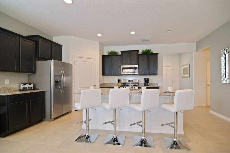 5br Pool Home W Gameroom