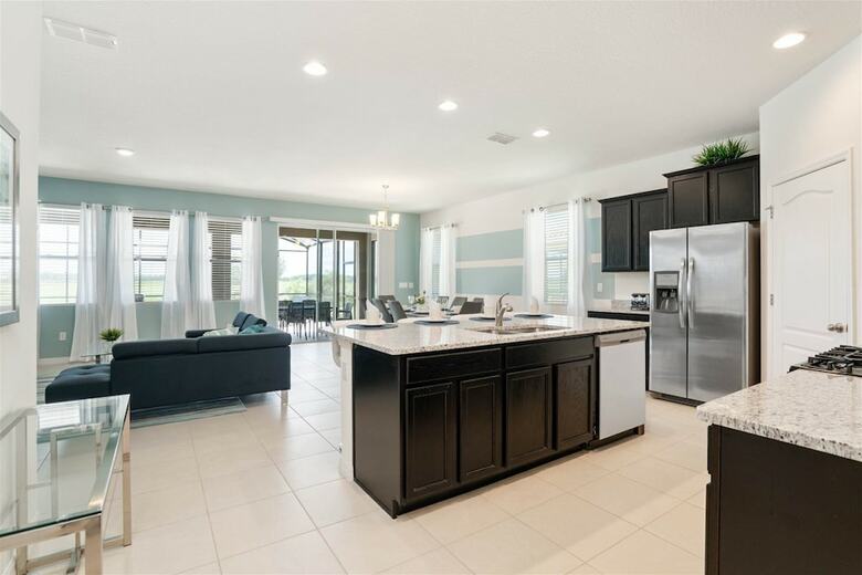 5br Pool Home W Gameroom