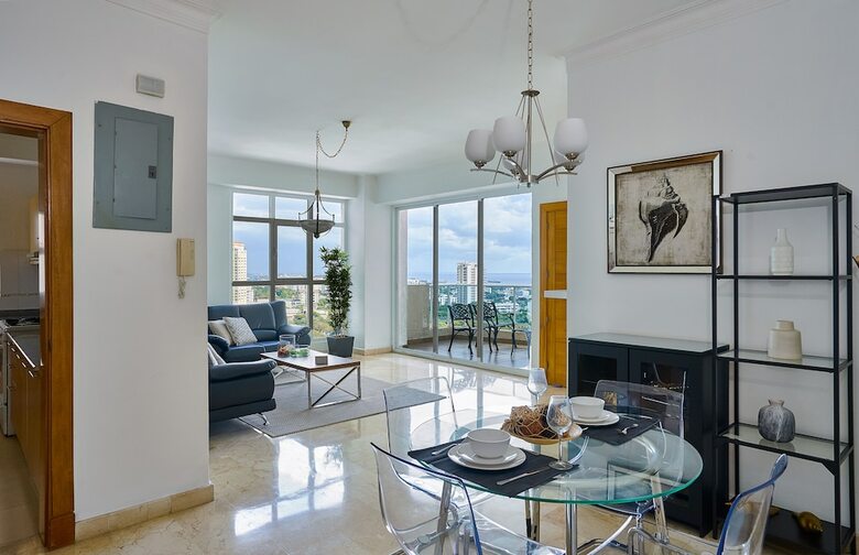 Apartamentos Torre Hispanica