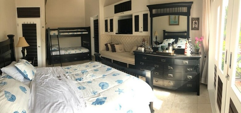 Villa Habibi Coson