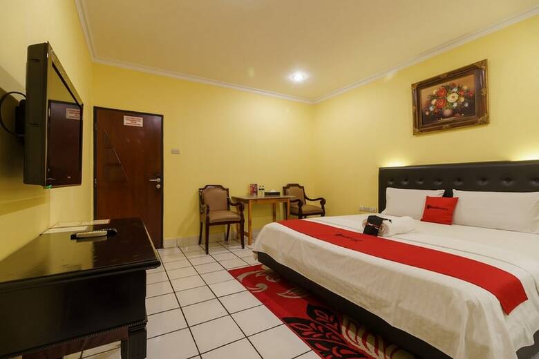 Hotel Reddoorz Plus Near Ancol