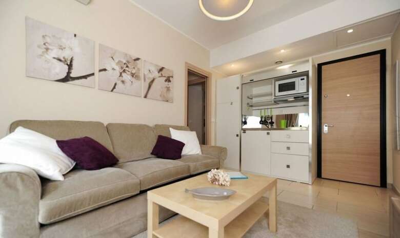 Apartamento Flower Nest Five Stars Holiday House