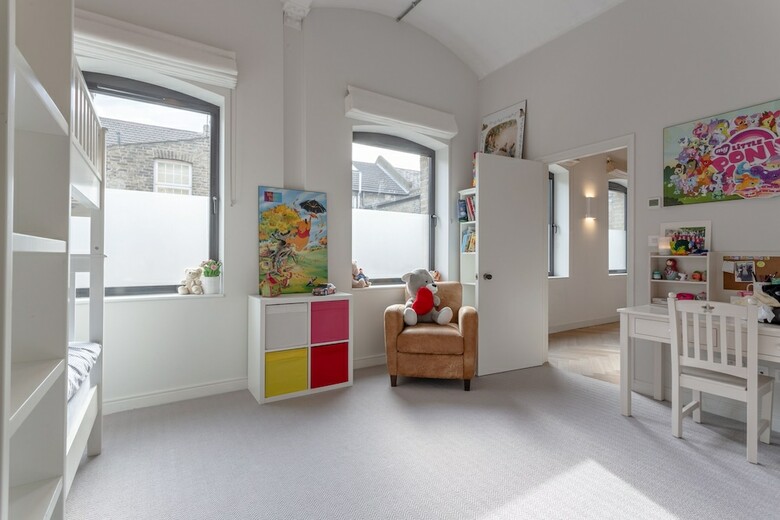 Renovated 3 Bedroom Victorian Bakery